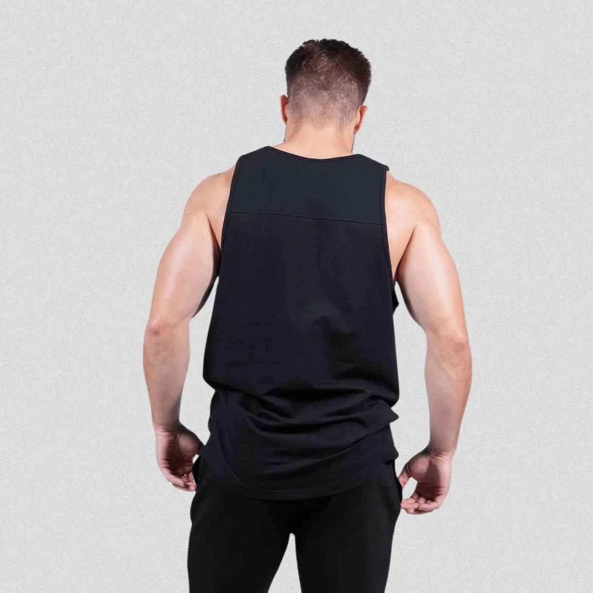 Ascend Scoop Hem Tank - Black