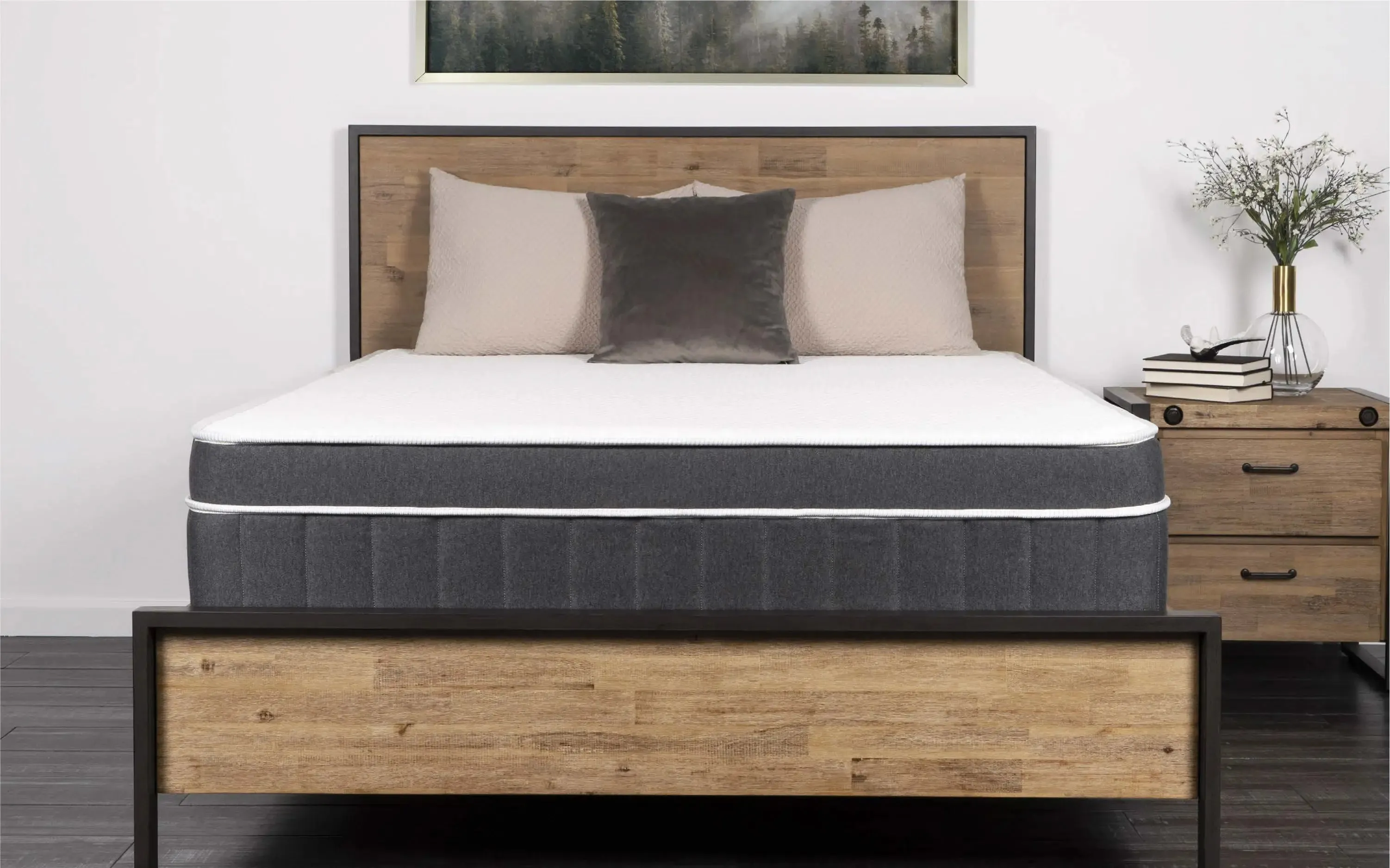 Finn 13” Luxury Cooling Hybrid Mattress