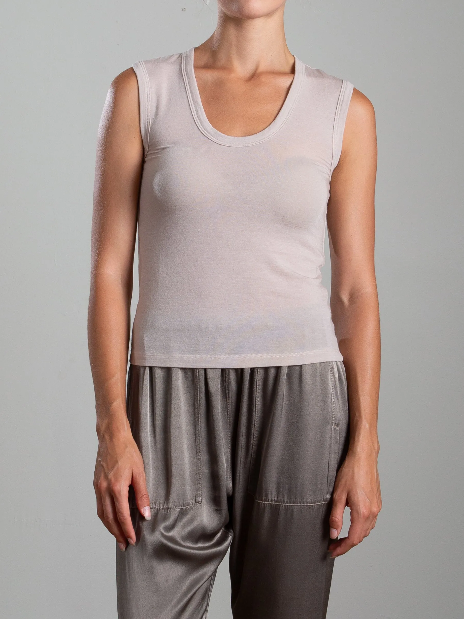 Joan Tank in Cashmere Jersey - Nude