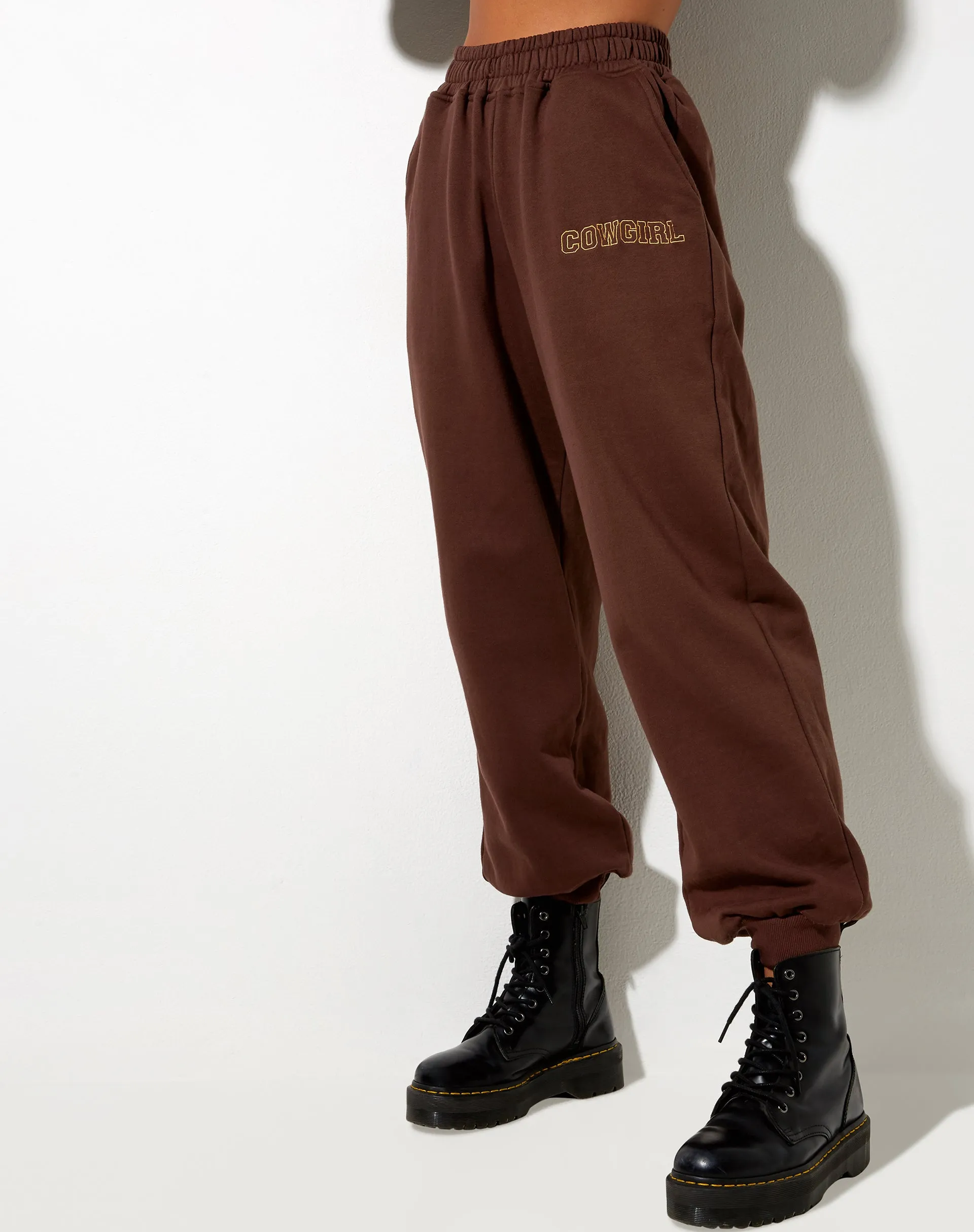 Roider Jogger in Deep Mahogany 'Cowgirl' Gold Embro