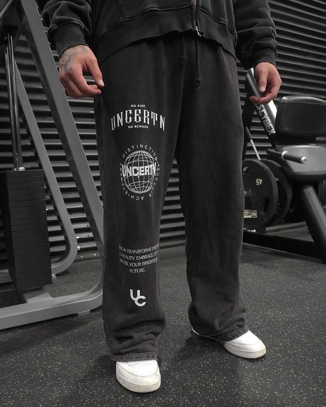 UC016 Legacy Oversized Joggers - Black Wash