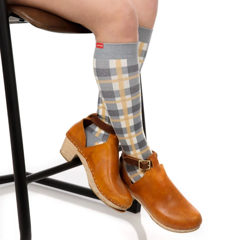 VIM & VIGR Basic Plaid Compression Socks 15-20 MmHg