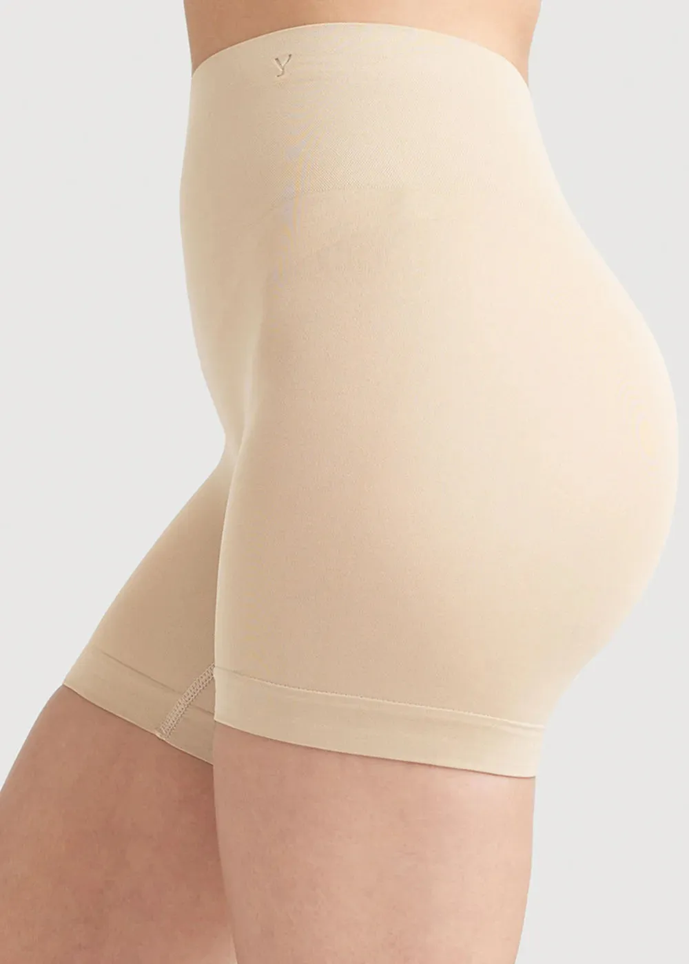 YUMMIE YT5-159 ULTRALIGHT SEAMLESS SHAPING SHORT